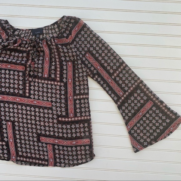 Bohemian bell sleeves blouse Size Medium - Picture 8 of 10